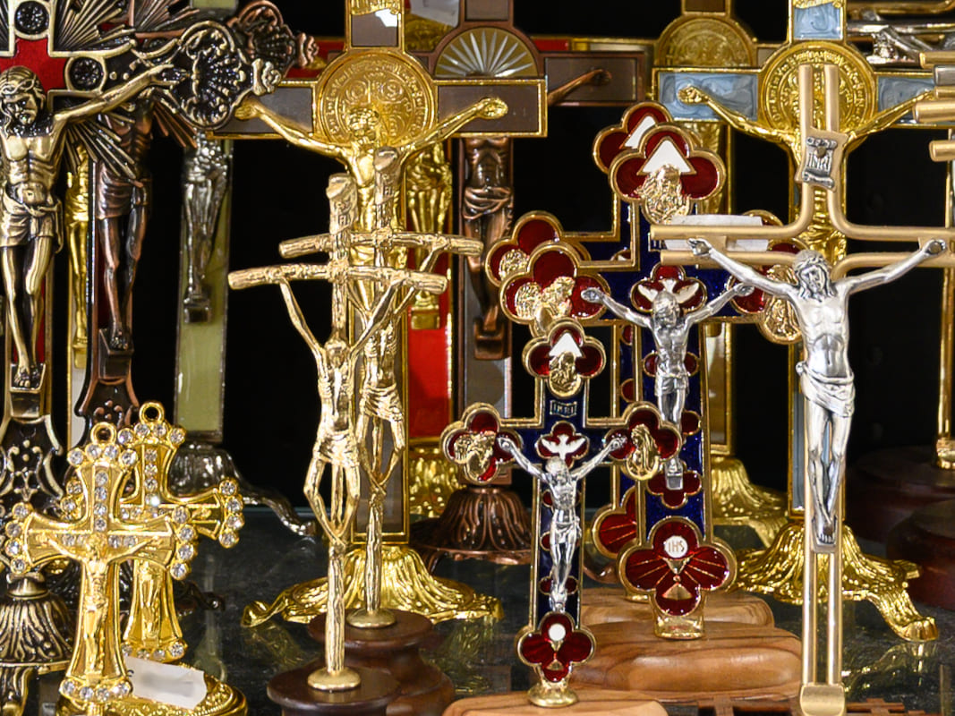 Massi Souvenir Roma - immagini sacre - articoli religiosi e souvenir Roma